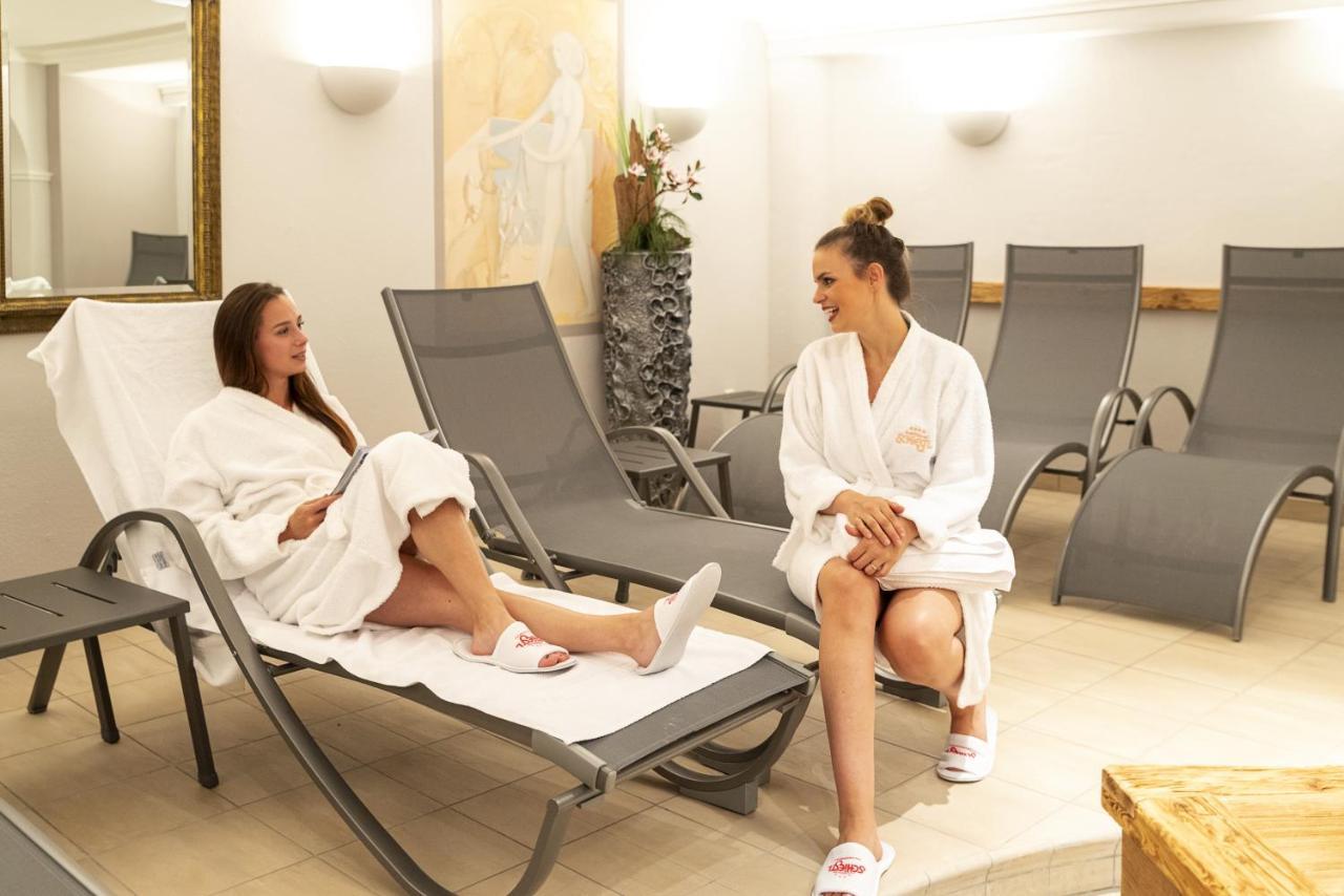 Wohlfuehlhotel Schiestl Fügen Екстериор снимка