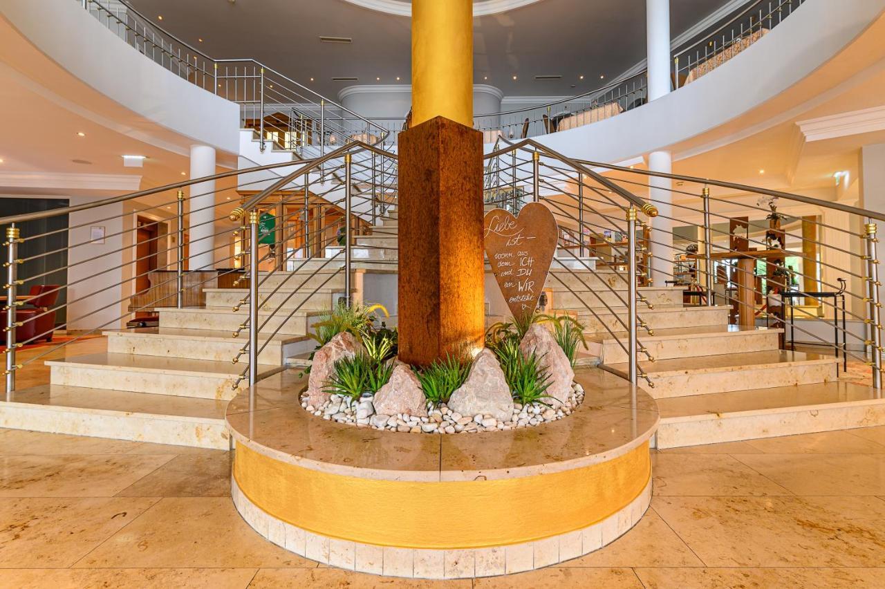 Wohlfuehlhotel Schiestl Fügen Екстериор снимка