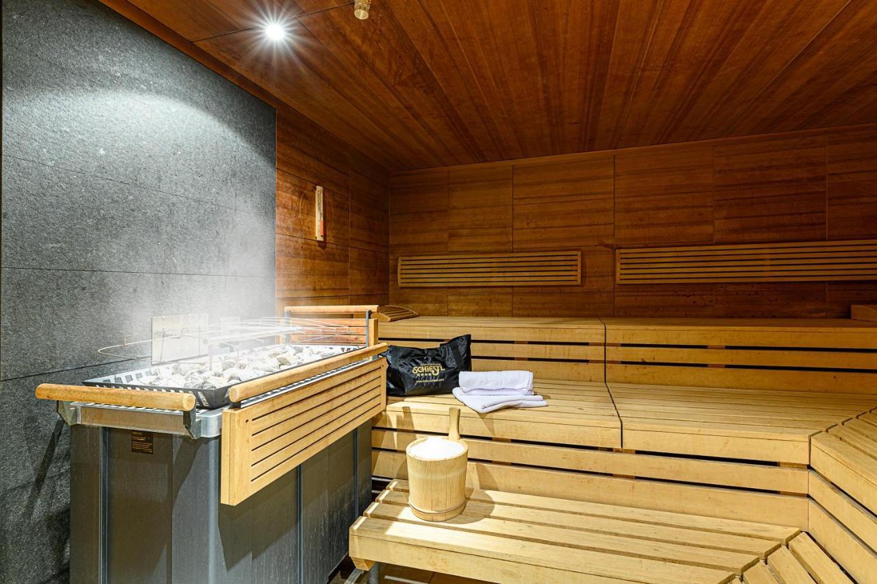 Wohlfuehlhotel Schiestl Fügen Екстериор снимка