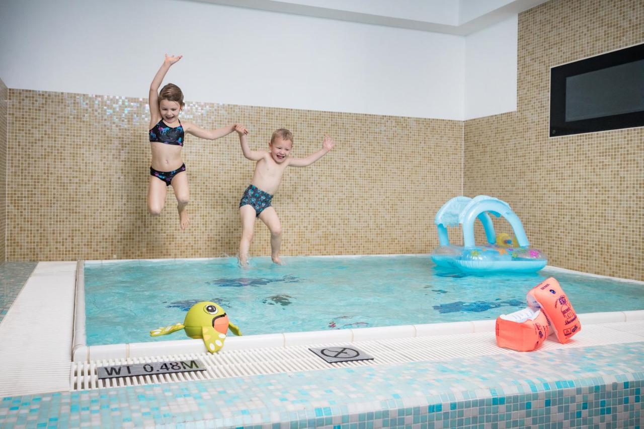 Wohlfuehlhotel Schiestl Fügen Екстериор снимка