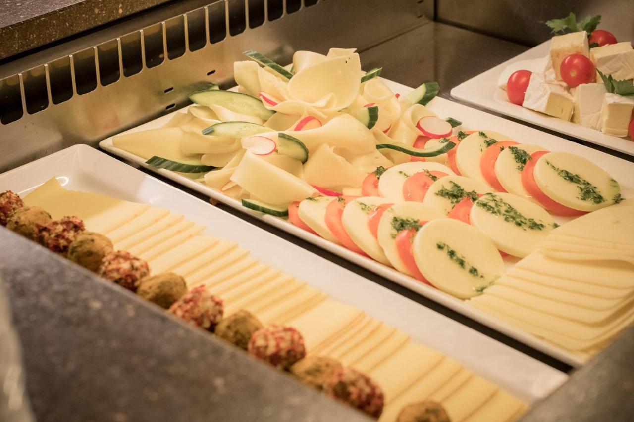 Wohlfuehlhotel Schiestl Fügen Екстериор снимка
