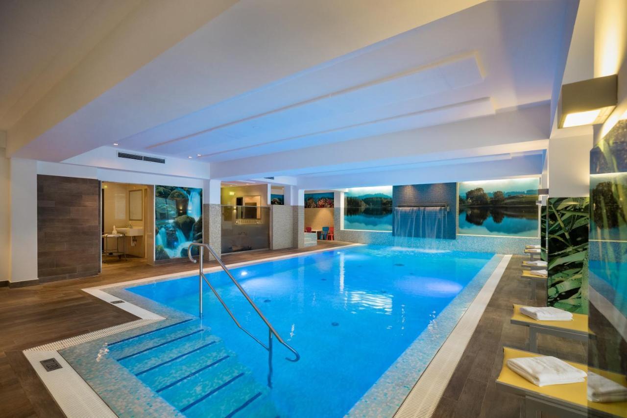 Wohlfuehlhotel Schiestl Fügen Екстериор снимка