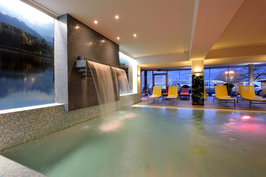 Wohlfuehlhotel Schiestl Fügen Екстериор снимка