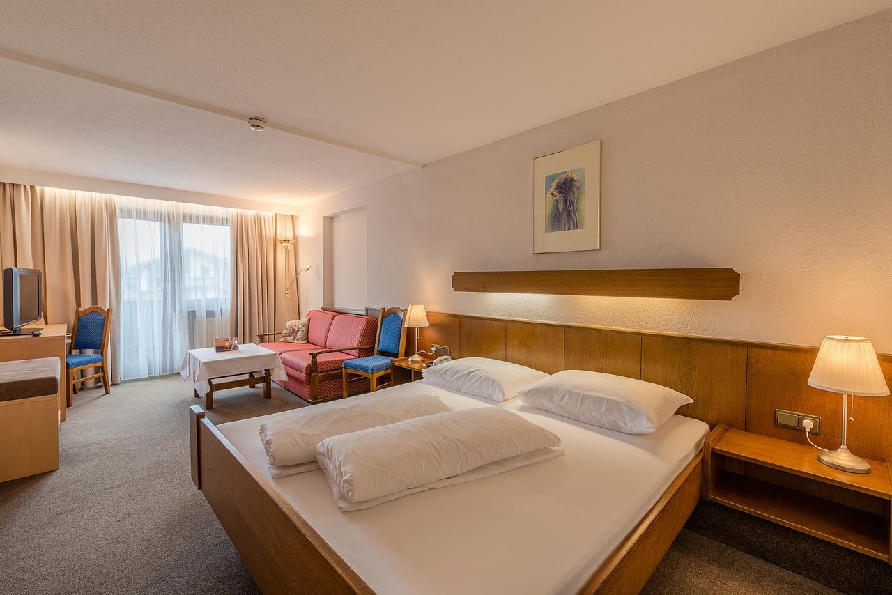 Wohlfuehlhotel Schiestl Fügen Екстериор снимка