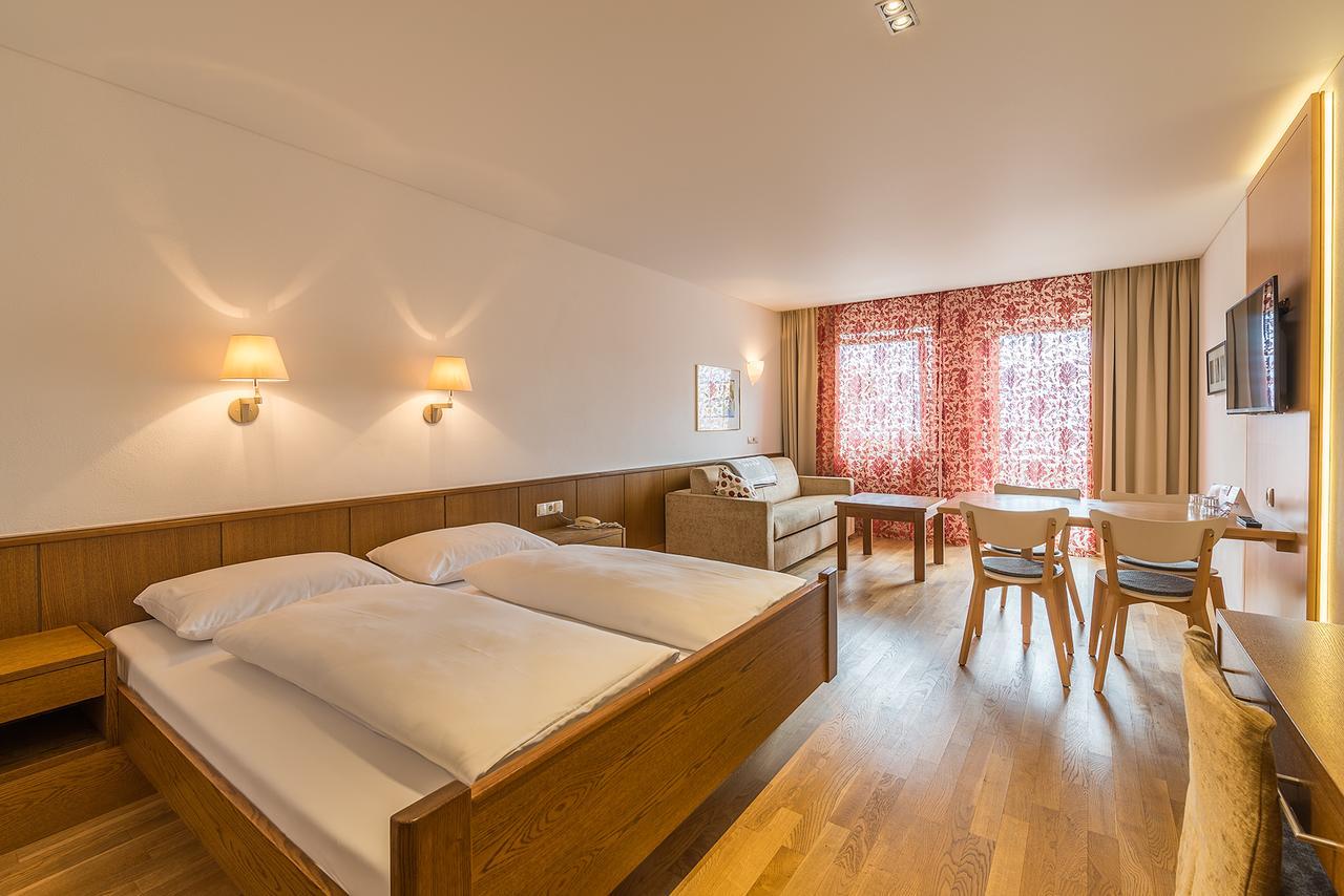 Wohlfuehlhotel Schiestl Fügen Екстериор снимка